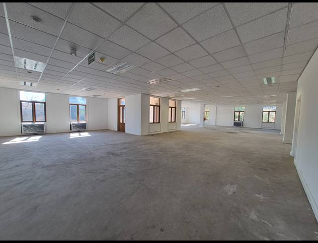 3,729M² OFFICE TO LET IN SANDTON CENTRAL
